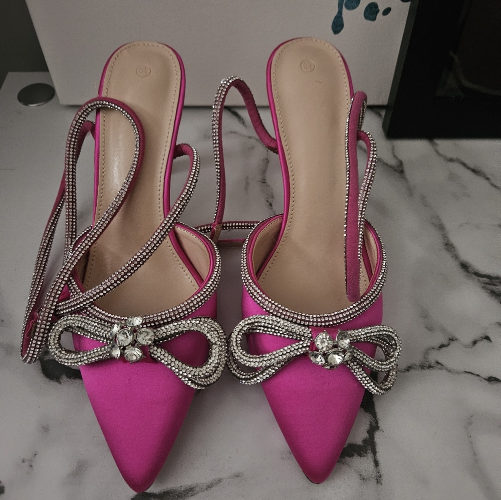 Hot Pink Double Bow Pointed Toe Ankle Strap Crystal Pumps- Size 8.5 NWOT - Picture 6 of 6
